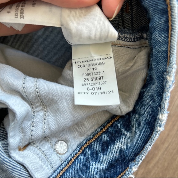Abercrombie Ultra High Rise Vintage Flare Jean Size 25 Short - Picture 9 of 15